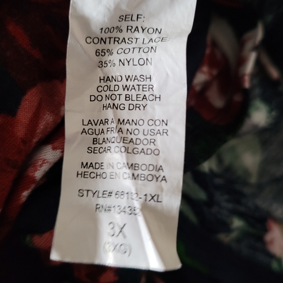 Ambiance Sleeveless High-Low Blouse - Picture 5 of 9